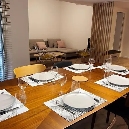 Apartment Aux Marches Du Palais - Ac Clim - Spacieux - Terrasse - Wifi