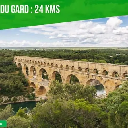 Aux Marches Du Palais - Ac Clim - Spacieux - Terrasse - Wifi * Avignon