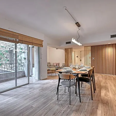 Apartment Aux Marches Du Palais - Ac Clim - Spacieux - Terrasse - Wifi Avignon