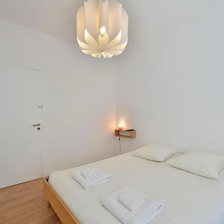 Aux Marches Du Palais - Ac Clim - Spacieux - Terrasse - Wifi Apartment *