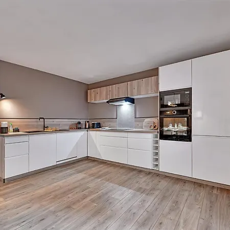 Aux Marches Du Palais - Ac Clim - Spacieux - Terrasse - Wifi Apartment Avignon
